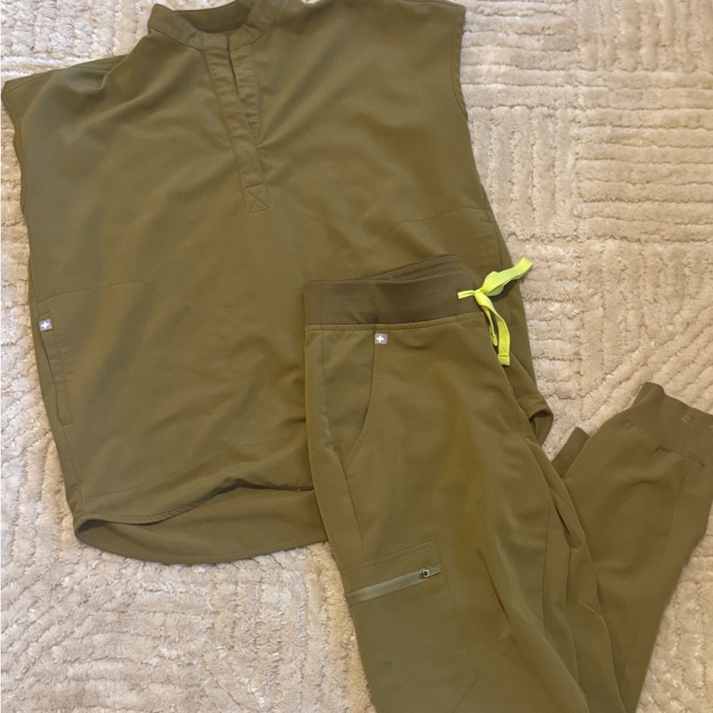 Figs Olive Green Scrub Set